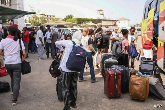 لجنة الأمل توضح موعد عودة الرحلات المجانية من مصر إلى السودان