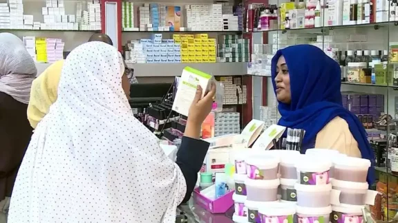 قرار يلزم الصيدليات بكتابة الأسعار على الأدوية
