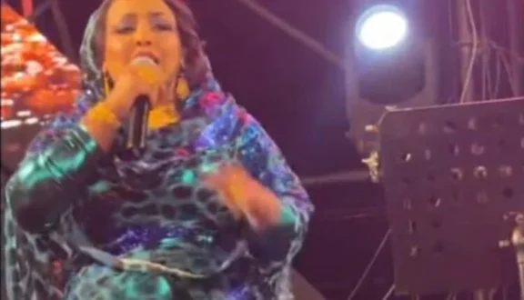 السلطانة هدى عربي تشعل القاهرة بحفل جماهيري استثنائي
