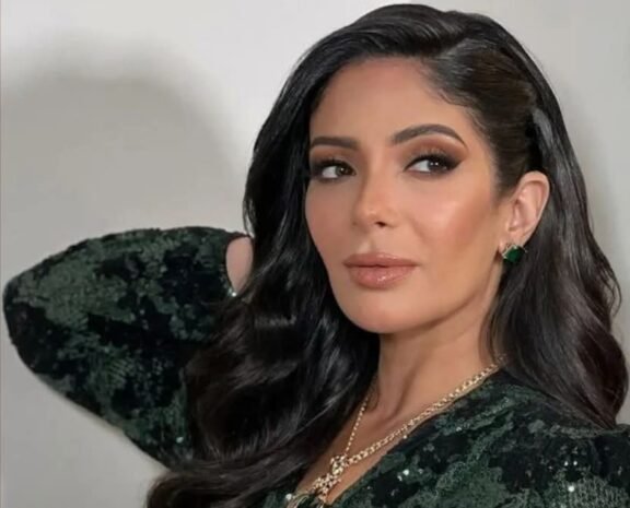 منى زكي تقاضي فتاة نشرت صورًا مسيئة لها